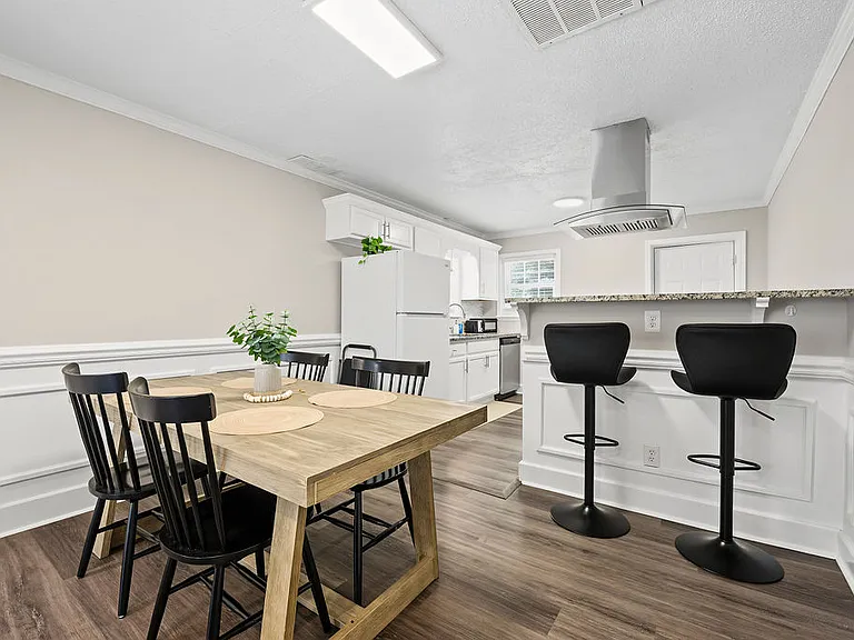 1391 Lorenzo Dr SW — Photo 10
