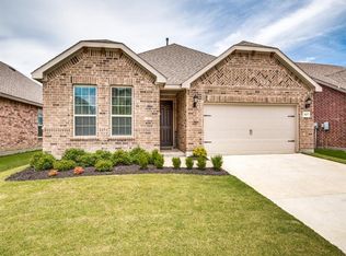 1617 Ranch Trail Rd, Aubrey, TX 76227
