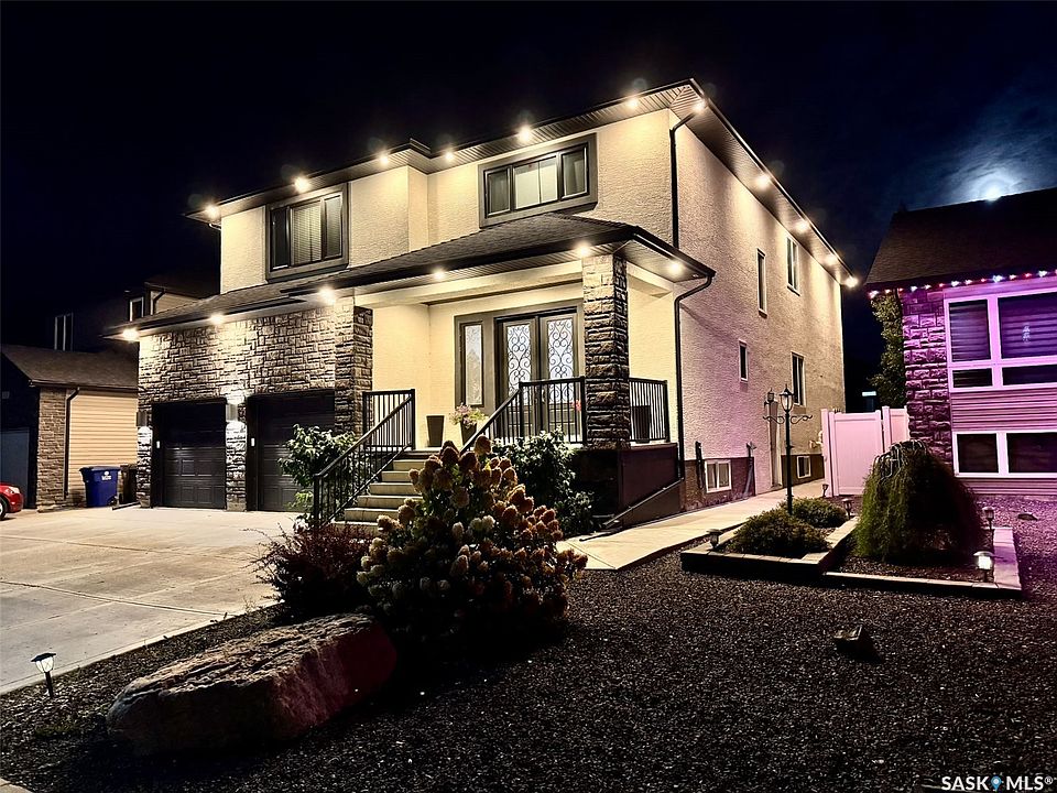 1st image of 319 Roy Crescent