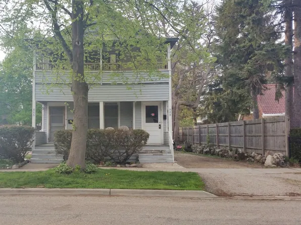 208 E Russell St #417, Barrington, IL 60010