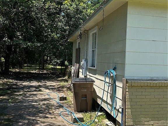 2nd image of 1427 Daytona Dr