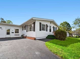 15 Meadowcrest Ln, Barre, VT 05641