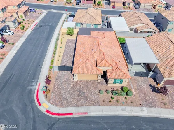 1319 Yosemite St, Boulder City, NV 89005