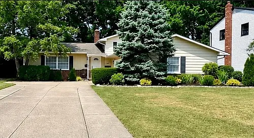 26888 Sweetbriar Dr Photo 1