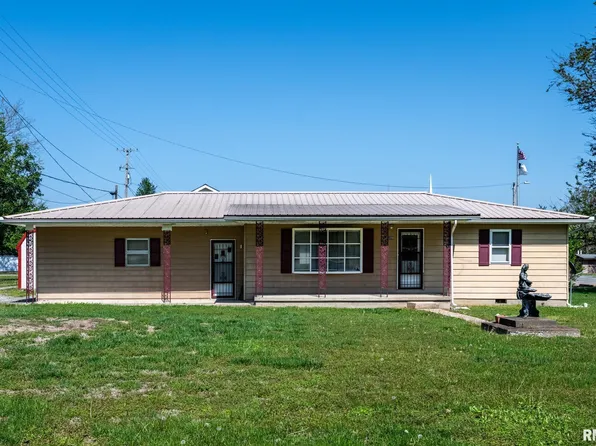 200 White Oak St, Stonefort, IL 62987