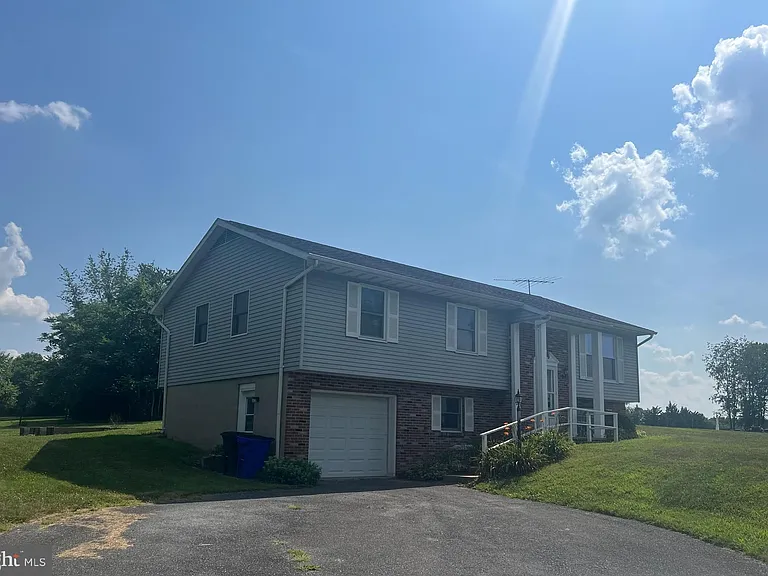 5551 Doubs Rd — Photo 20