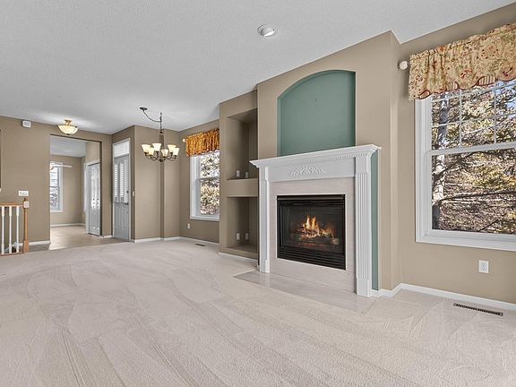 4th image of 4006 Lawndale Ln N