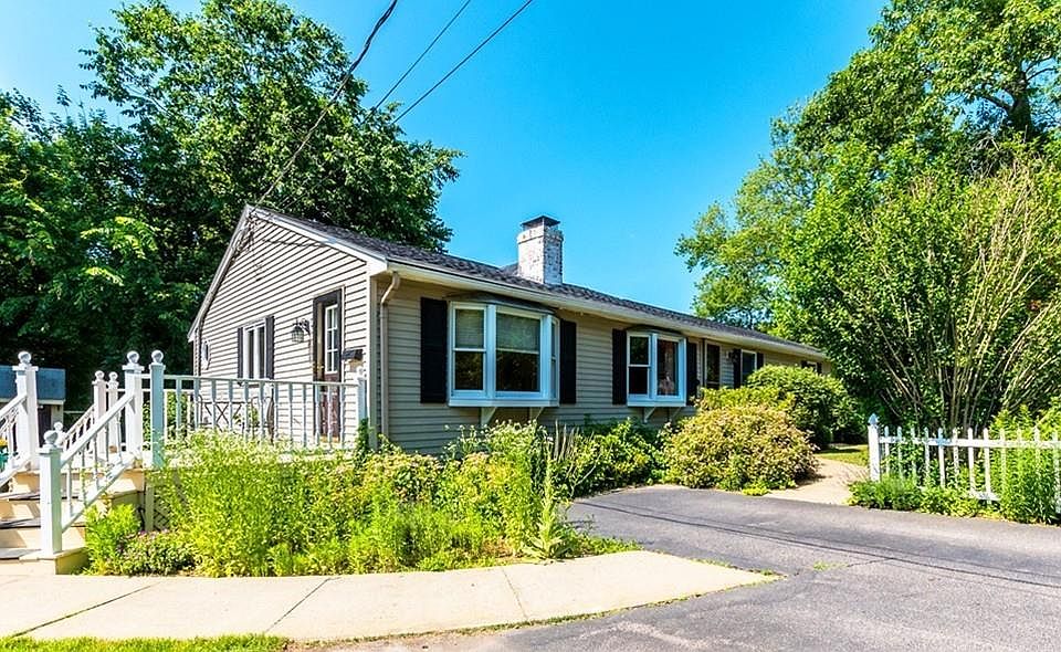 14 Spruce Rd, Norwood, MA 02062 Zillow