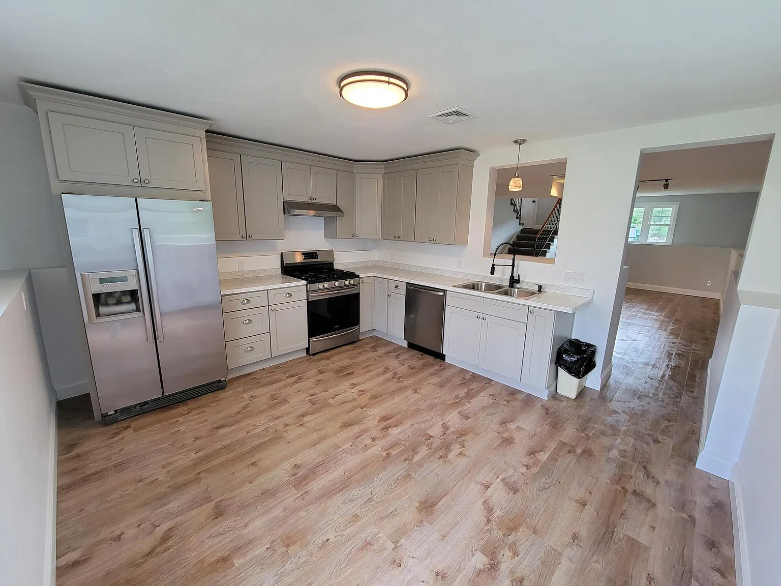 2 bed, 1151 sqft, $2,595 — Photo 2