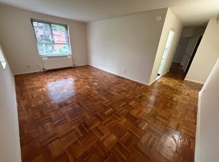 (Undisclosed Address), Fresh Meadows, NY 11365