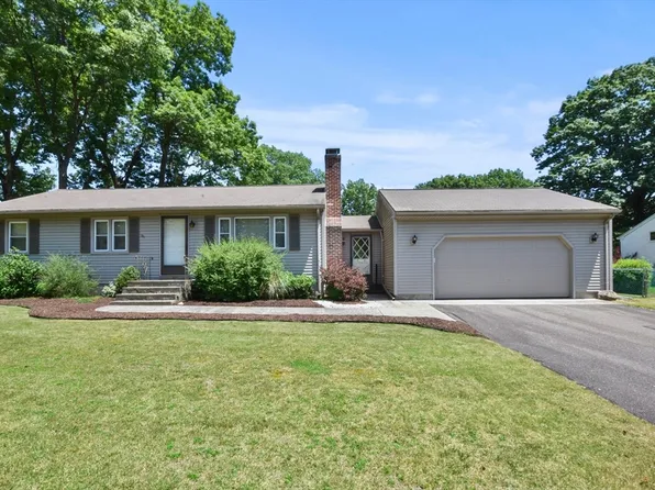 107 Albemarle Rd, Longmeadow, MA 01106