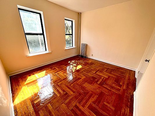 2nd image of 370 E 201st St #2C