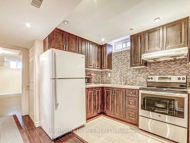 141 Pilkington Dr — Photo 15