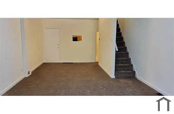 Building Photo - 304 N 64th St