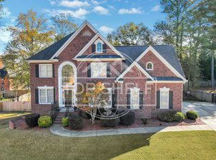 127 Tara Blvd, Loganville, GA 30052