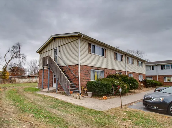 5310 Godfrey Rd APT 39, Godfrey, IL 62035