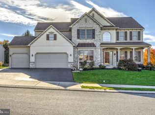 1157 Dawn Ave, Ephrata, PA 17522