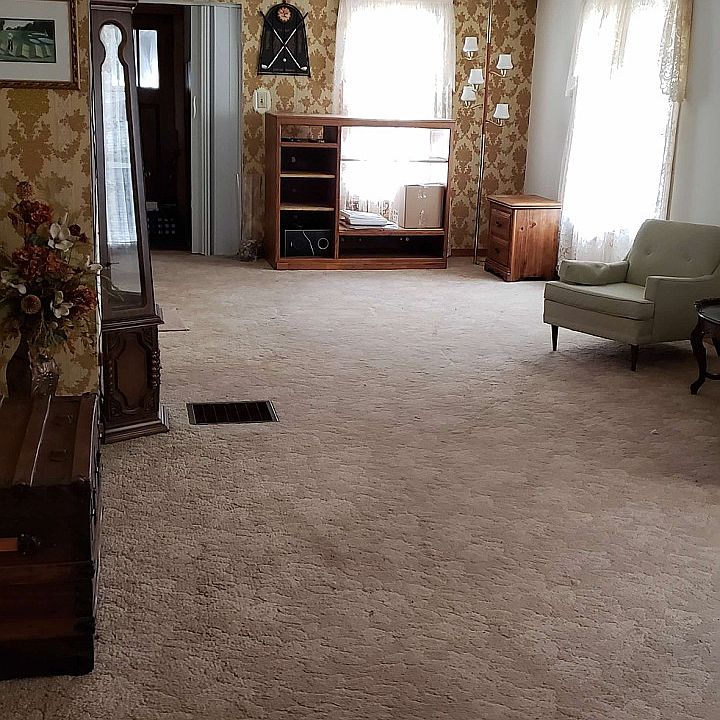 2nd image of 230 Elm St
