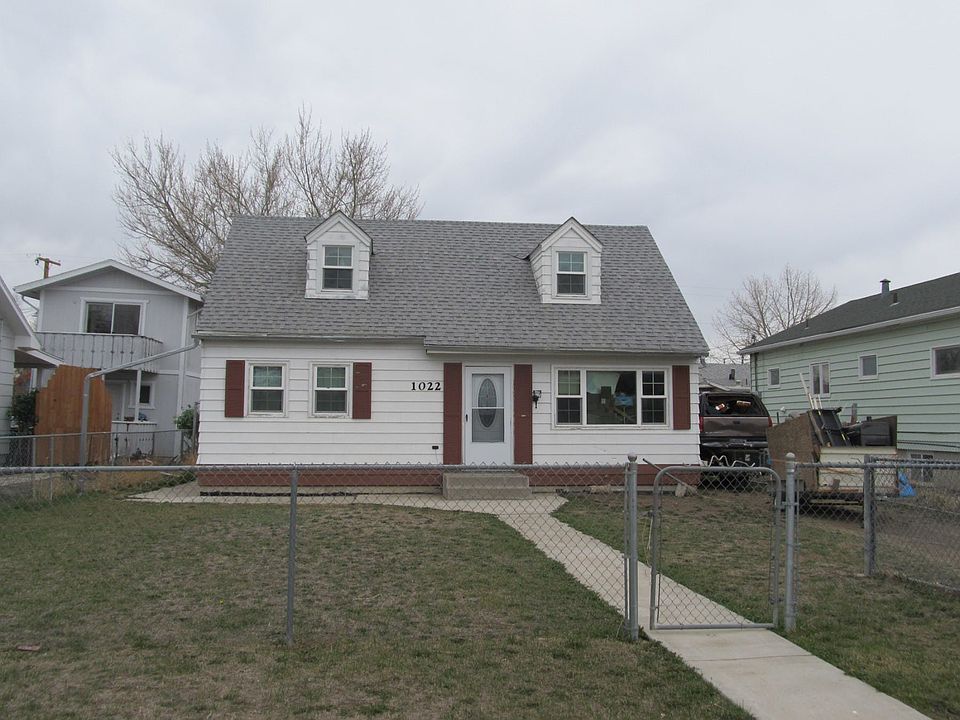 1st image of 1022 6th Ave NW