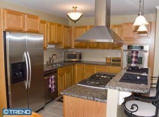 548 Campus Dr, Perkasie, PA