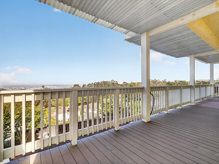 208 Goodwin Dr — Photo 44