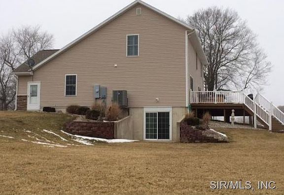 2nd image of 699 Indian Creek Ave