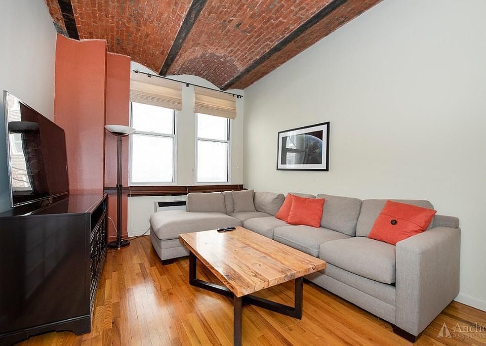 1st image of 9 Barrow St APT 4C