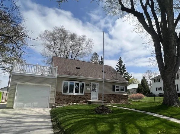 114 South Columbia STREET, Chilton, WI 53014