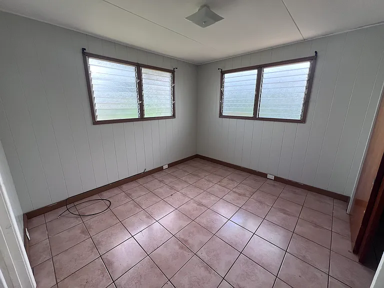 94-249 Kahuahele St — Photo 2