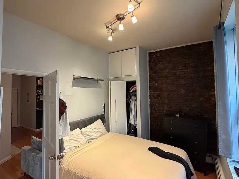 456 W 57th St #4C — Photo 6
