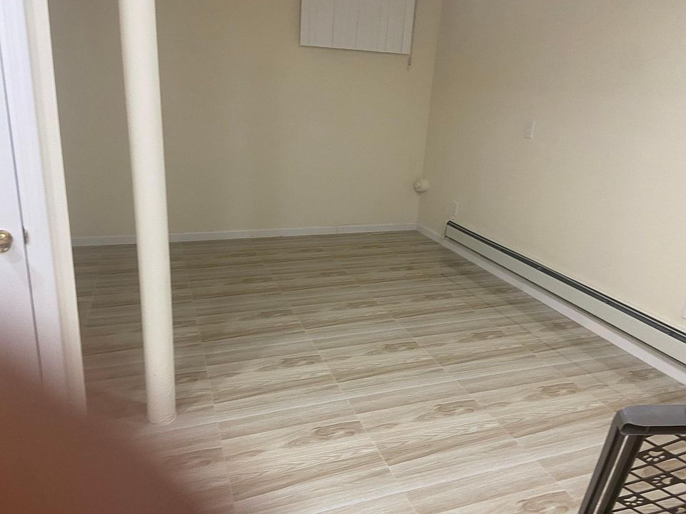 1st image of 8294 167th St