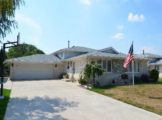 8520 Natchez Ave, Burbank, IL