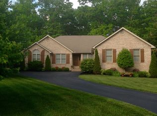 66 Quail Hollow Ct, Crossville, TN 38555