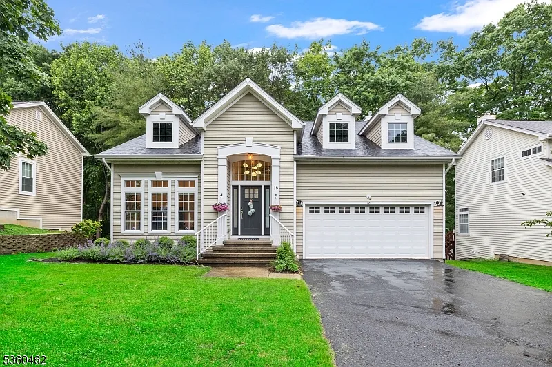 18 Hartley Ln photo 1