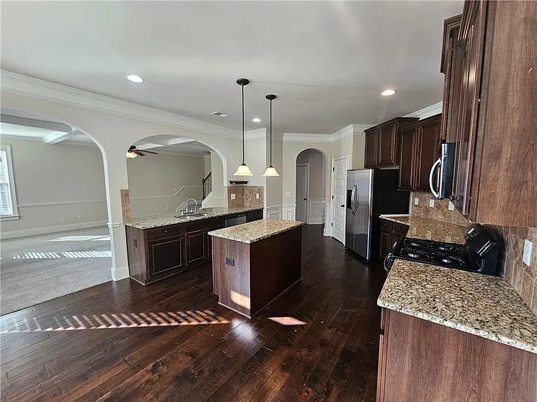 1550 Horseshoe Creek Ln — Photo 11