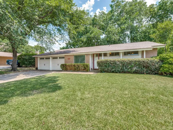 1305 Doncaster St, Irving, TX 75062