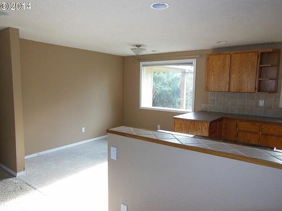 4th image of 12001 NE 35th St