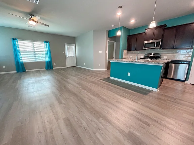9723 Morgans Mls — Photo 11
