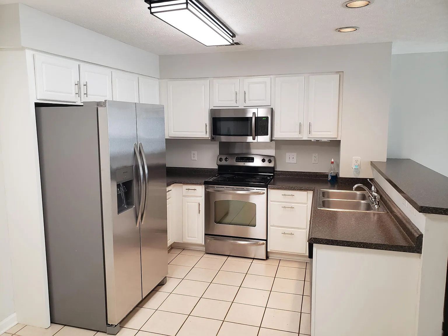 245 Wardington Pass — Photo 3