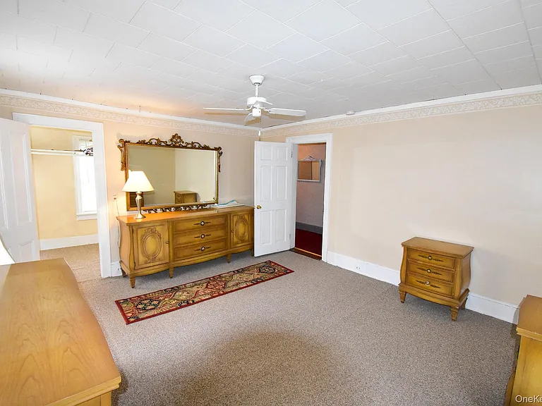 376 Terryville Rd — Photo 15