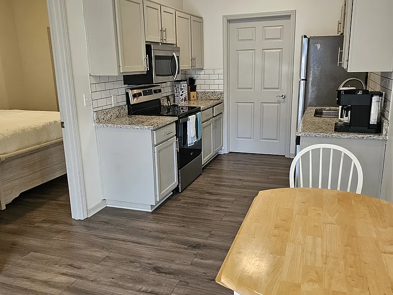 1257 Louisville St — Photo 5