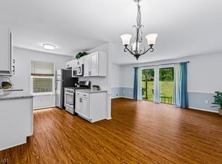 1913 Spruce Hills Dr, Glen Gardner, NJ 08826