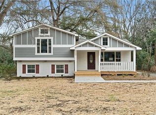 1817 Emerywood Dr, Charlotte, NC 28210