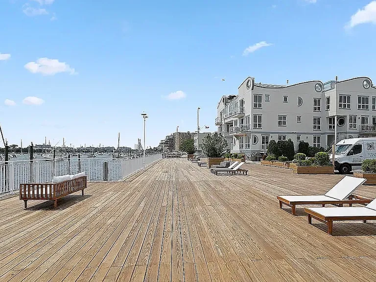3144 Emmons Ave #3 — Photo 1