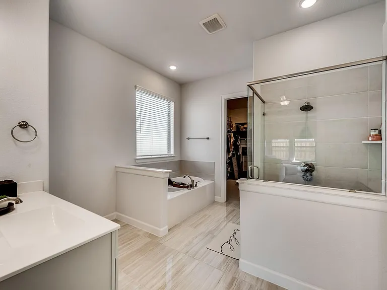 1729 Amarone Ln — Photo 16