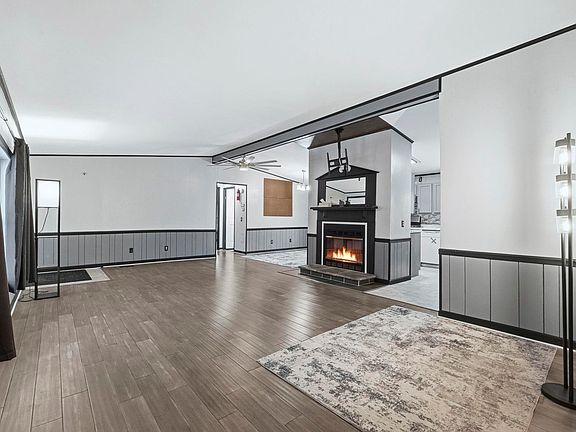 4th image of 10128 Sagebrush Dr