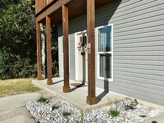 2nd image of 652 Helen Ave