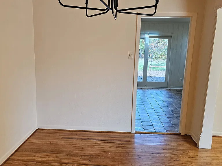 6517 Happy Ln — Photo 10