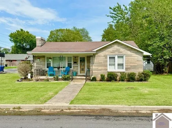 1301 Elm St, Benton, KY 42025