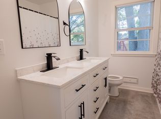 309 SE Park View Dr, Ankeny, IA 50021
